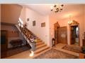 Vila reconsolidata cu 8 camere - COTROCENI (teren 679mp)